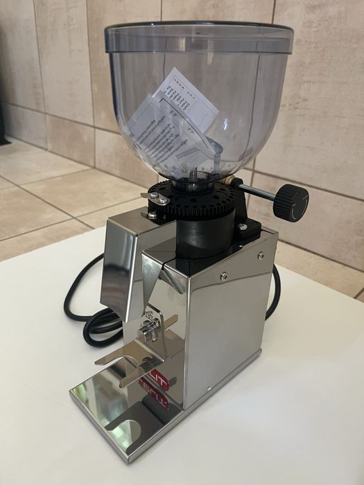 кафемелачка лелит модел