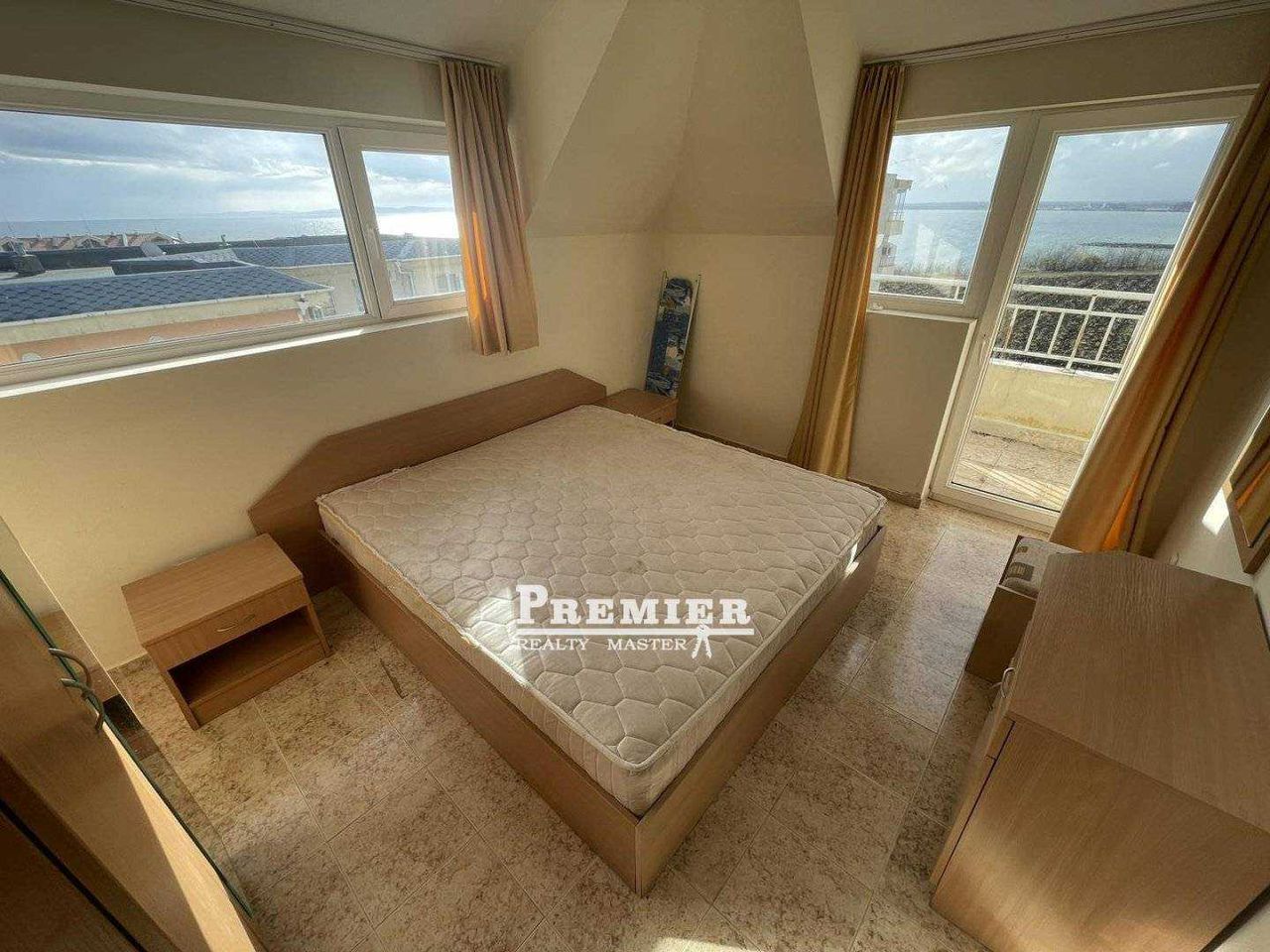 Продава се Двустаен апартамент в с. Равда, Област Бургас - 83 кв.м за 820 €/кв.м - Снимка #9