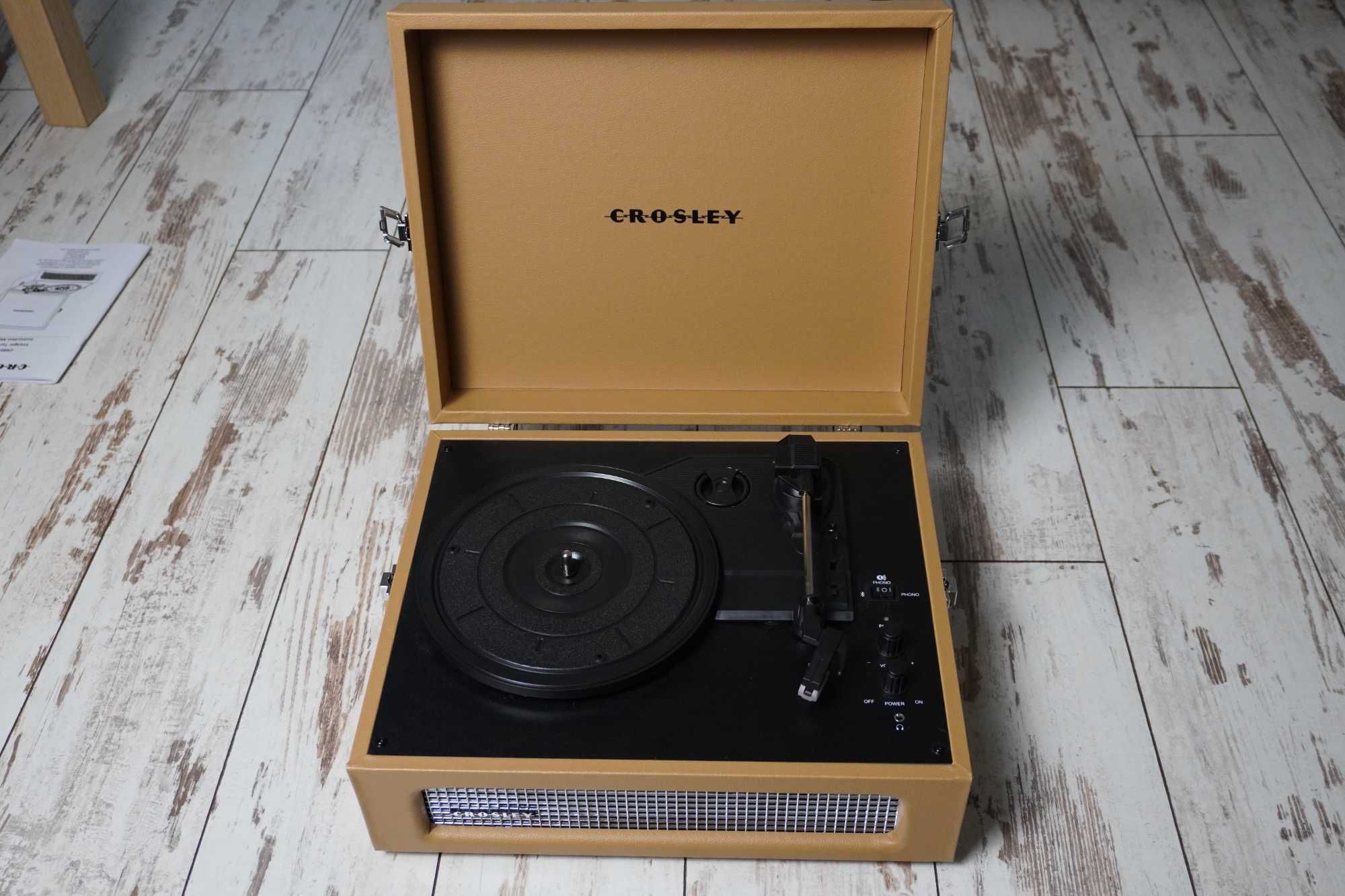 Грамофон Crosley Voyager BT, ръчен, кафяв