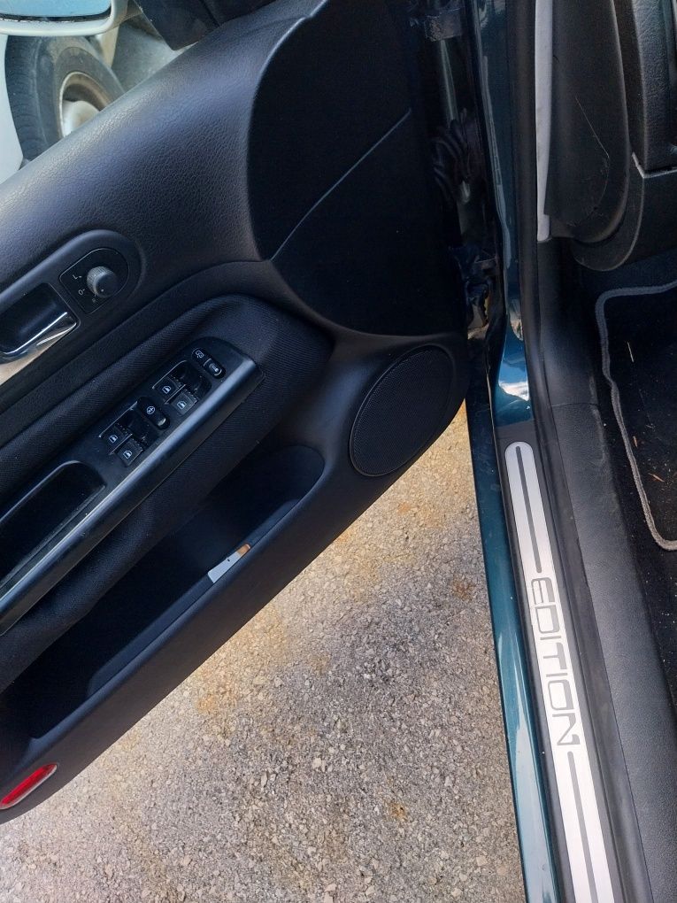 VW Golf 1.4 бензин