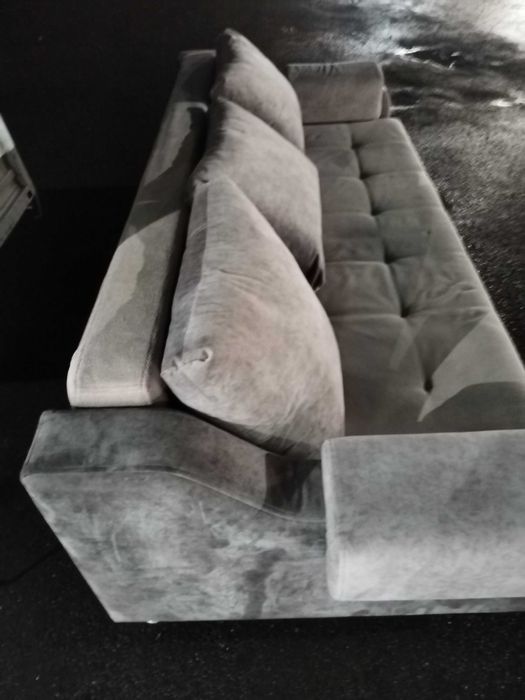 Диван в хорошем состоянии срочно цена на сегодня 25000тг