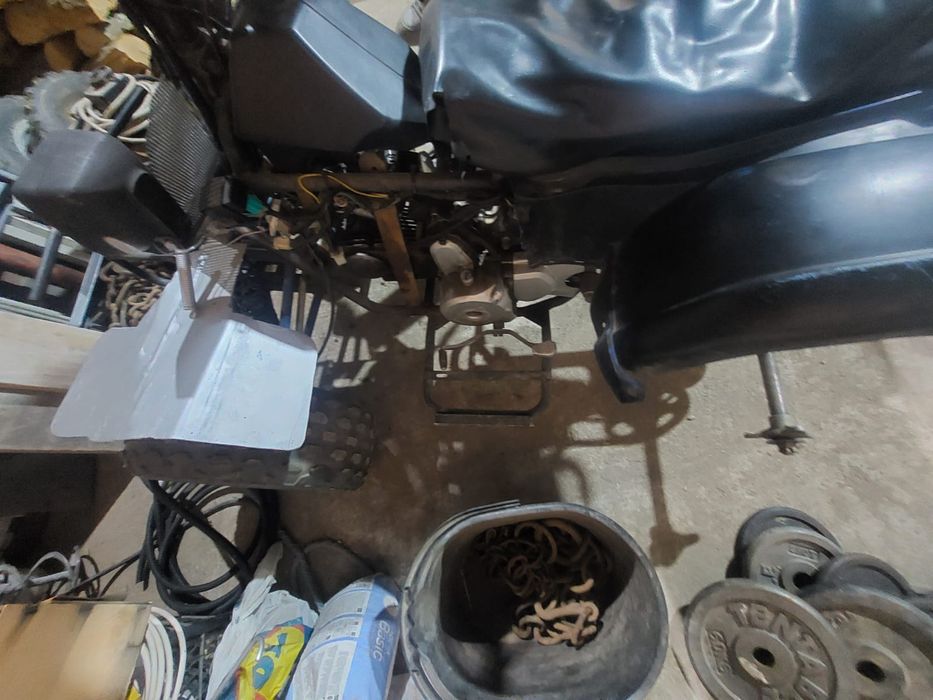 De vânzare atv 125 sau vând pe piese