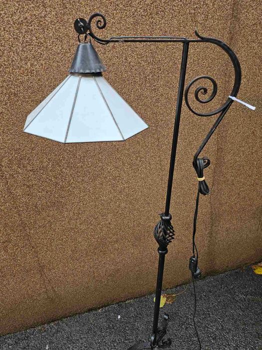 Конзолна витрина в стил Рустик