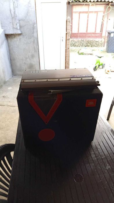 Бас каси в отлично състояние