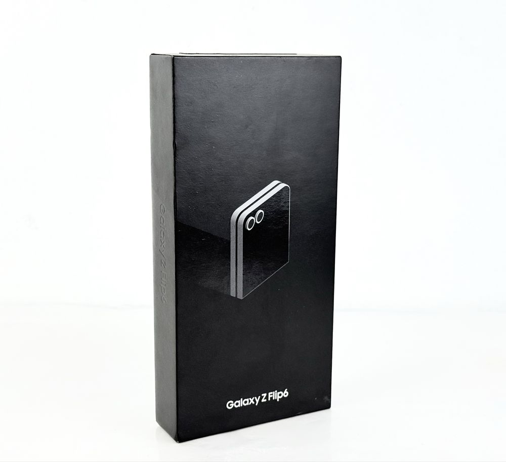 НОВ! Samsung Galaxy Z Flip 6 5G 256GB 12RAM Silver 2г. Гаранция