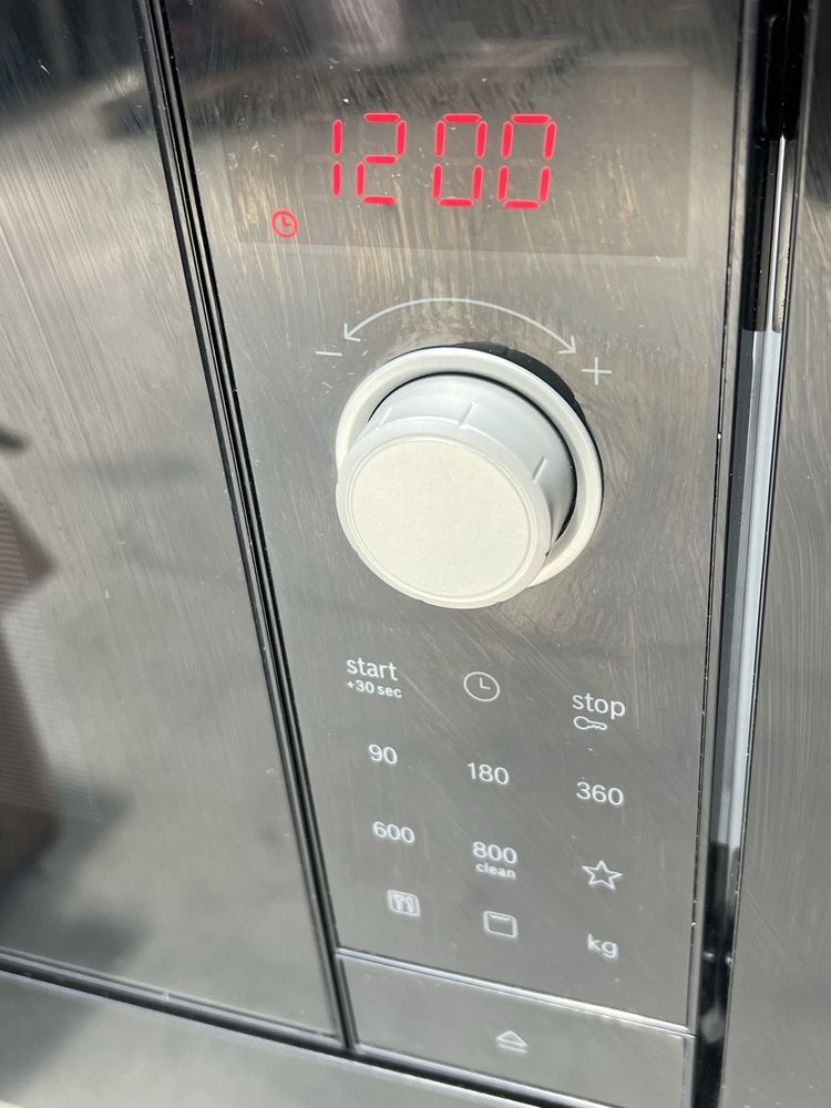 Микровълнова фурна за вграждане Bosch Series 2 20L (BEL623MB3) 800W