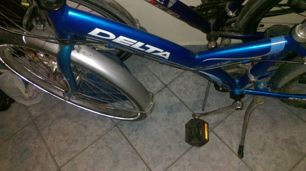 Велосипед DELTA с алуминиева рамка и 24 инча гуми