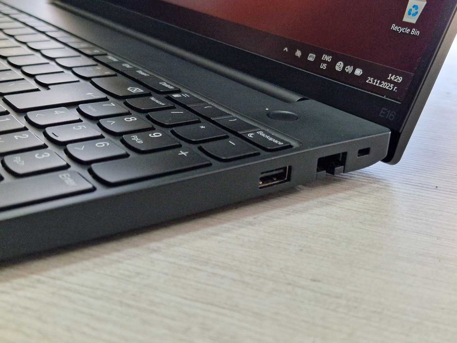 Лаптоп Lenovo ThinkPad E16 Gen 2 / Intel® Core Ultra 5