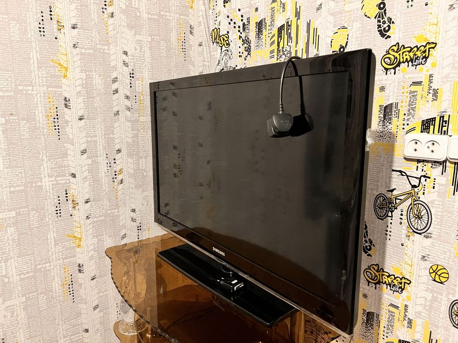 Продам телевизор Samsung
