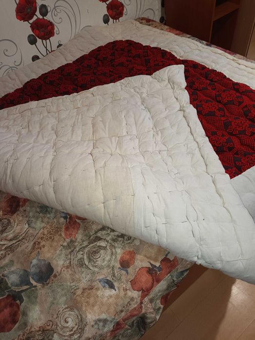 чисто нов юрган ръчна изработка с вълна