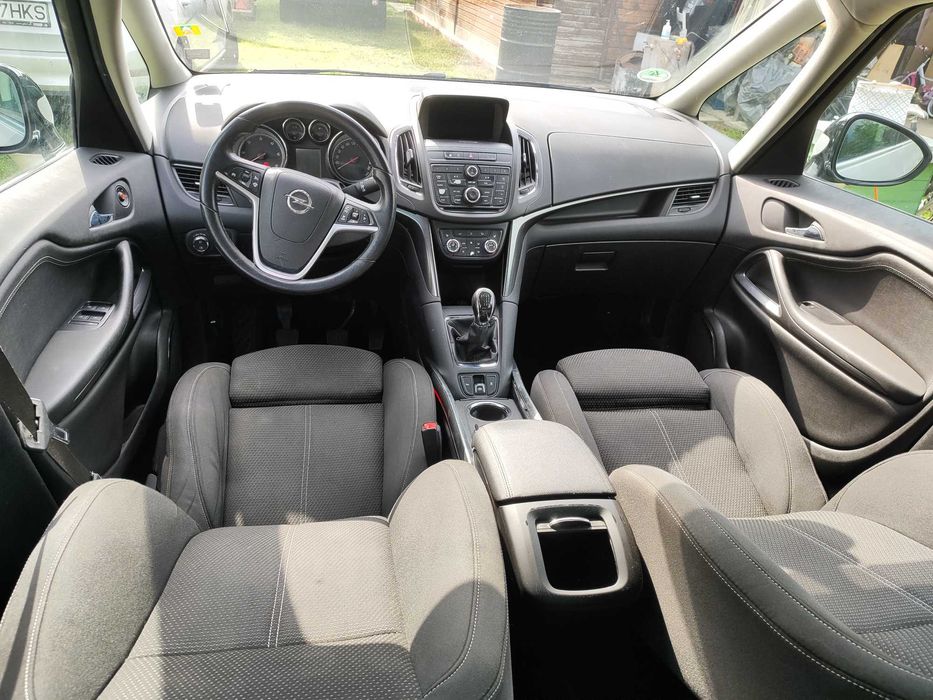 Opel Zafira Tourer Bixenon Adaptiv 2.0 Diesel 7 Locuri