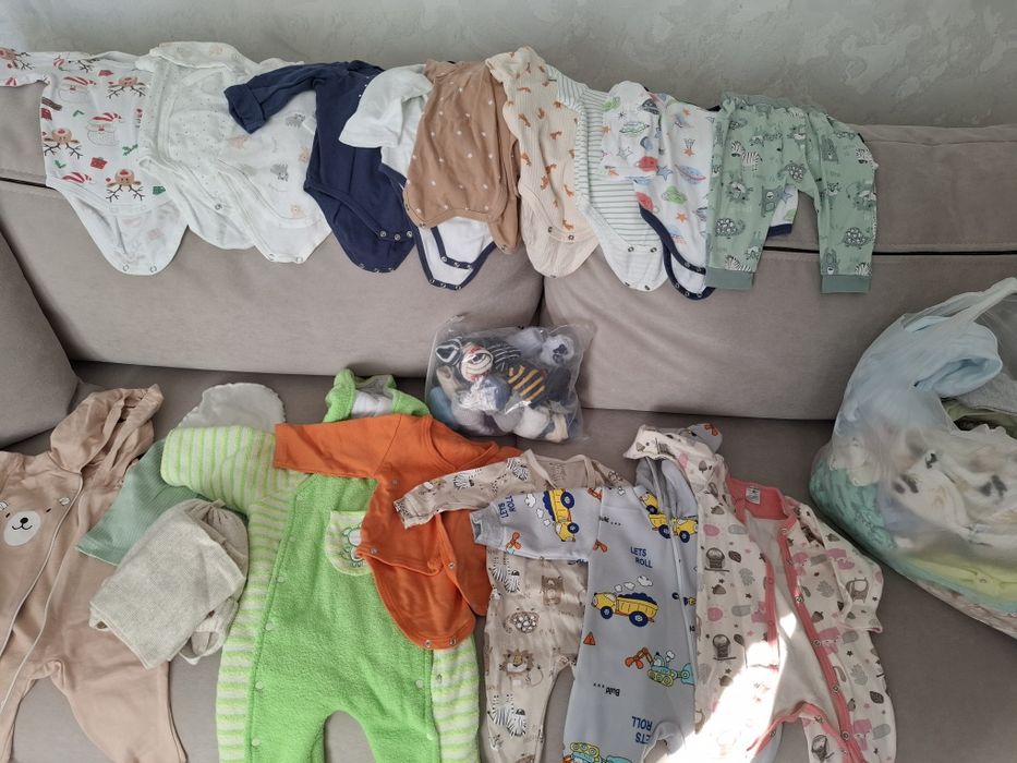 Продам Детские вещи