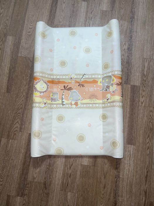 Пеленальный столик детский