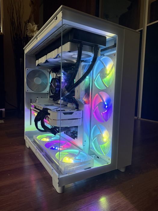 Мощен компютър/ I9 13900K/Водно/64GB/RTX 3090 24GB/2TB SSD