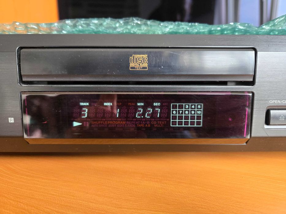 SONY CDP-XE520 Cd player cu cd text