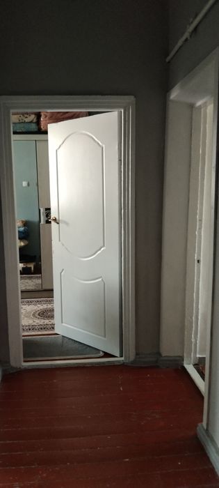 Продается 3х комнатная квартира недалеко от рисового базара