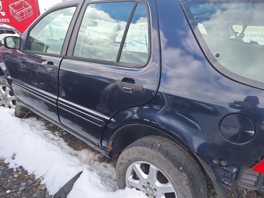 Dezmembrez W163 270cdi