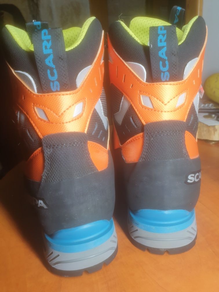 Bocanci munte SCARPA Charmoz HD