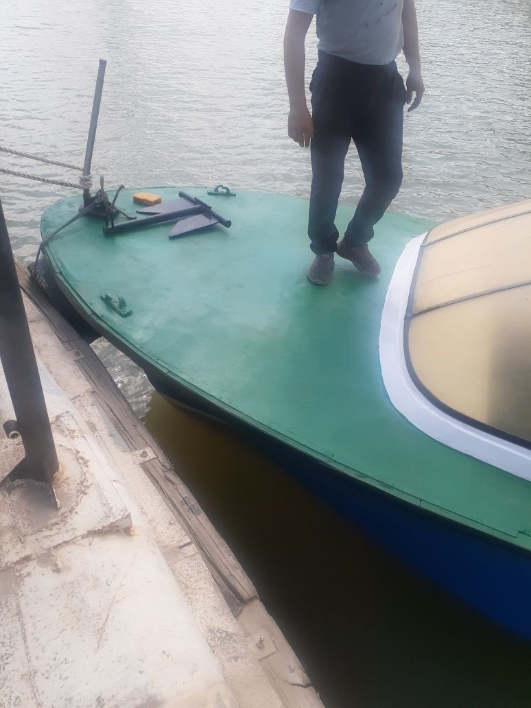 Lodka sotiladi holati yaxshi