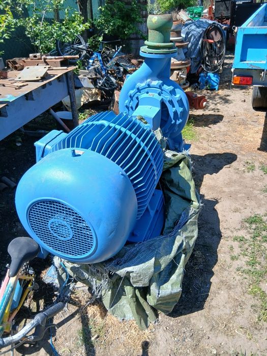 Pompa electrica  irigatii 380 de 75 kv adusa recent italia