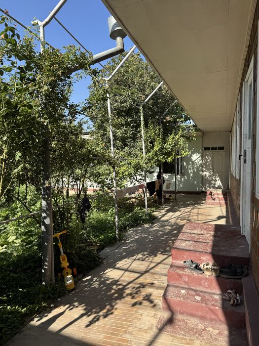 Продаётся 12 Соток. Город Гулистан, улица Насыра Зокирова (122А)