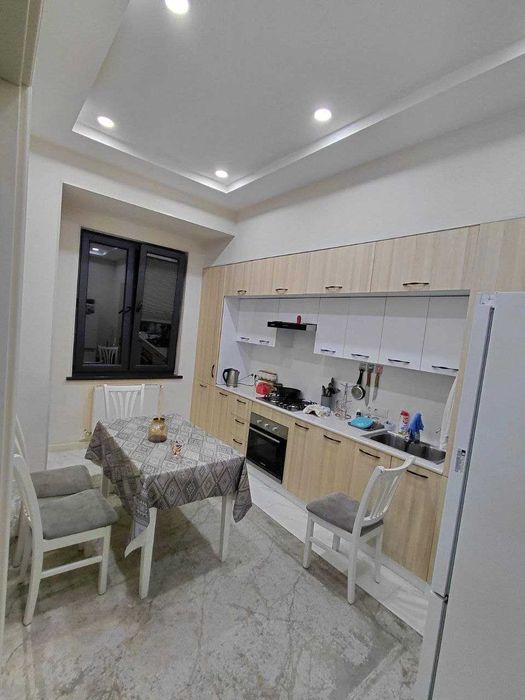 Срочно! 4-комнатная квартира 85 м², евро ремонт, готова к проживанию