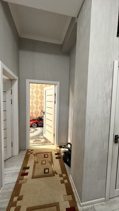 Uy Sotiladi 1 xona 2 xona qilingan Sergili 8 Hokimiyatni oldida