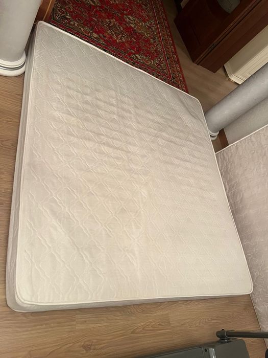 Матрас БУ по выгодной цене