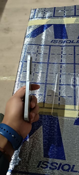 Samsung a56 8-256 gb