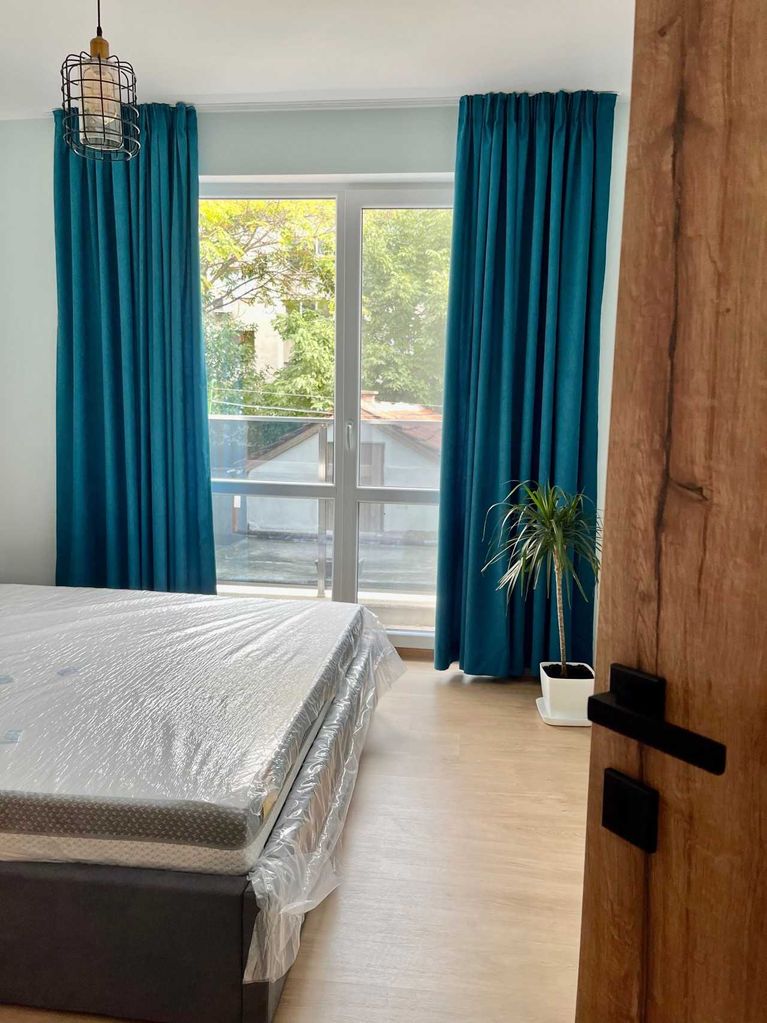 Дава се под наем Тристаен апартамент в Пловдив, Кършияка - 90 кв.м за 500 € - Снимка #4