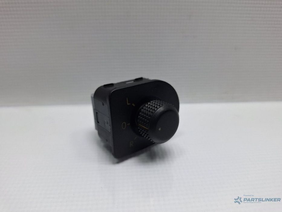Buton reglaj oglinzi SKODA OCTAVIA 1U2 1996 - 2010 16V AXP, BCA 1U1959565F