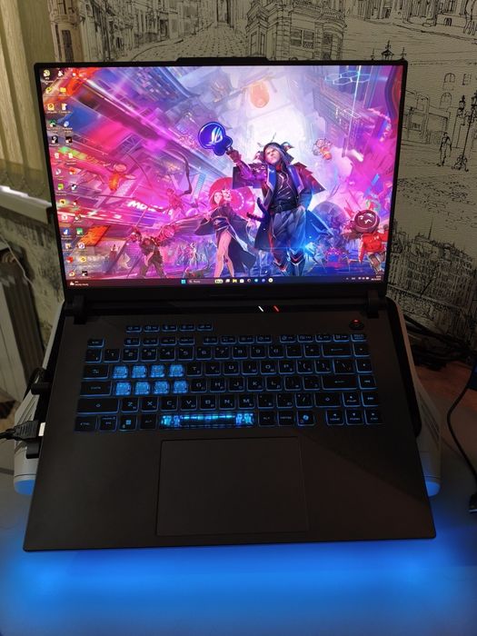 32 GB | AMD 9 8940HX | GeForce RTX 5070 Ti (12GB)