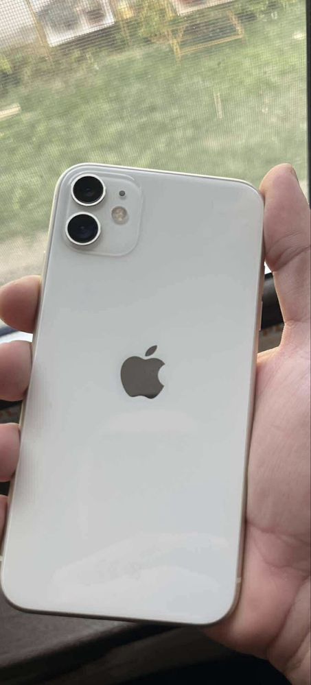 iphone 11 Неразличим от нов!!!