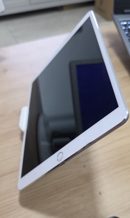 Ipad pro 10.5 inchi 64 gb retina display s-pen apple