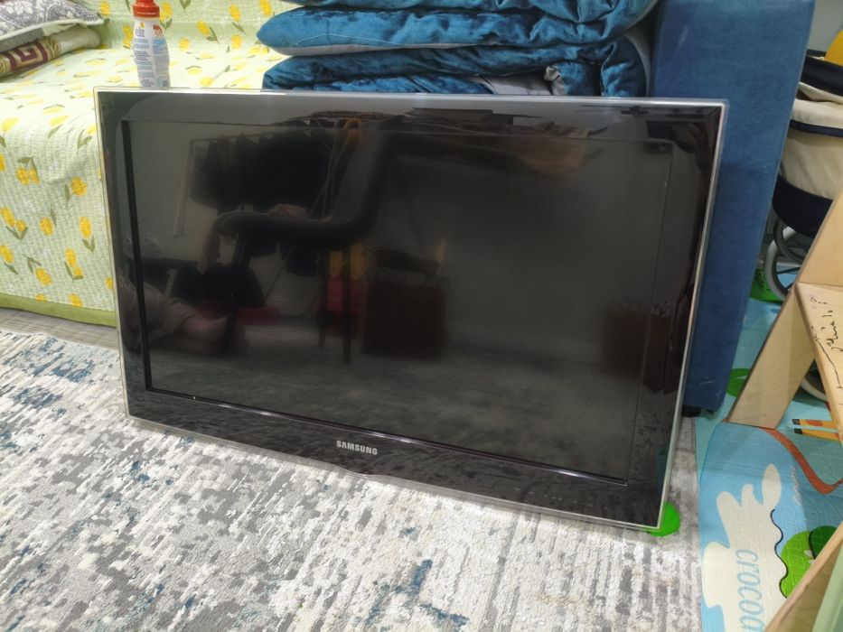 Продаю телевизор Samsung