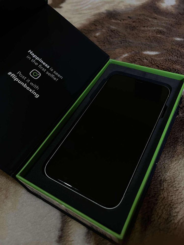 iphone 11 Неразличим от нов!!!
