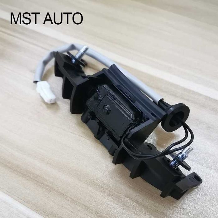 бутон за отваряне на багажник за Nissan Micra K12 НИСАН МИКРА 3