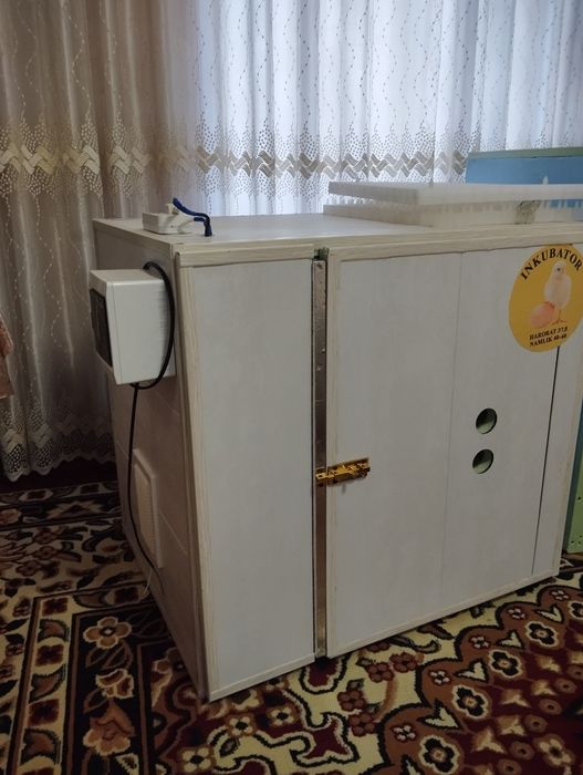 Инкватор сотилади 528талик