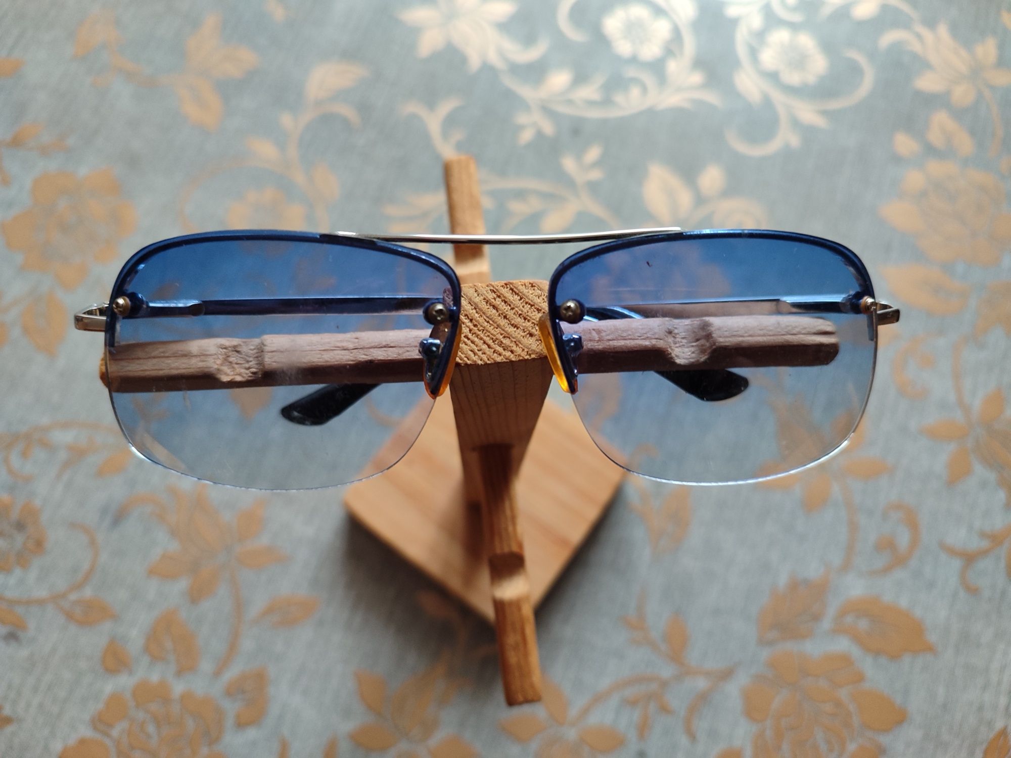 Ретро слънчеви и диоптрични очила за колекционери