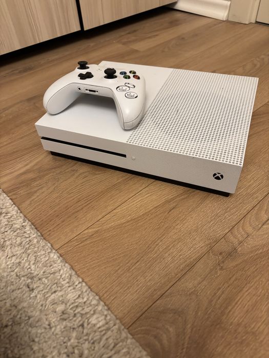 xbox one s + две игри