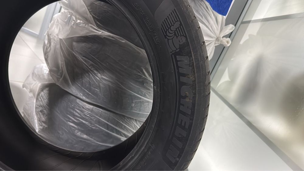 Продам шину в количестве 1 штуки