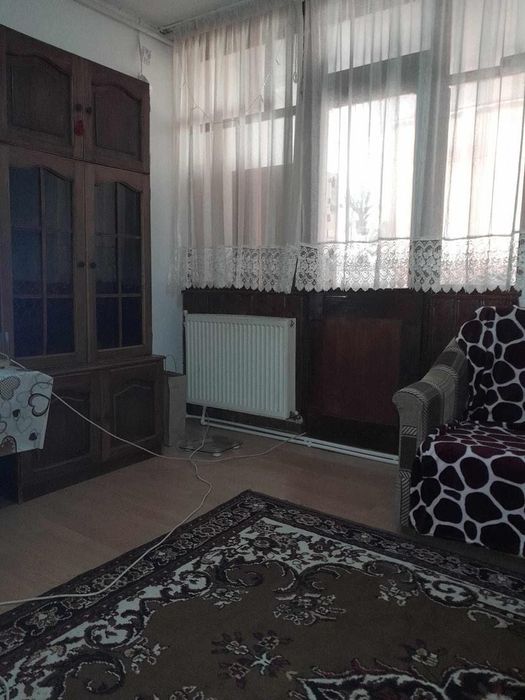 Închiriez garsonieră