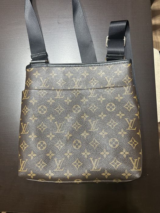 Borseta LV model deosebit