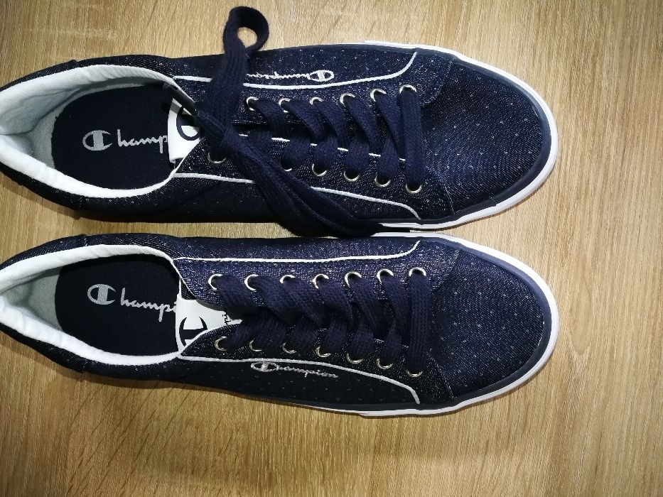 Teniși Champion,mărimea 39