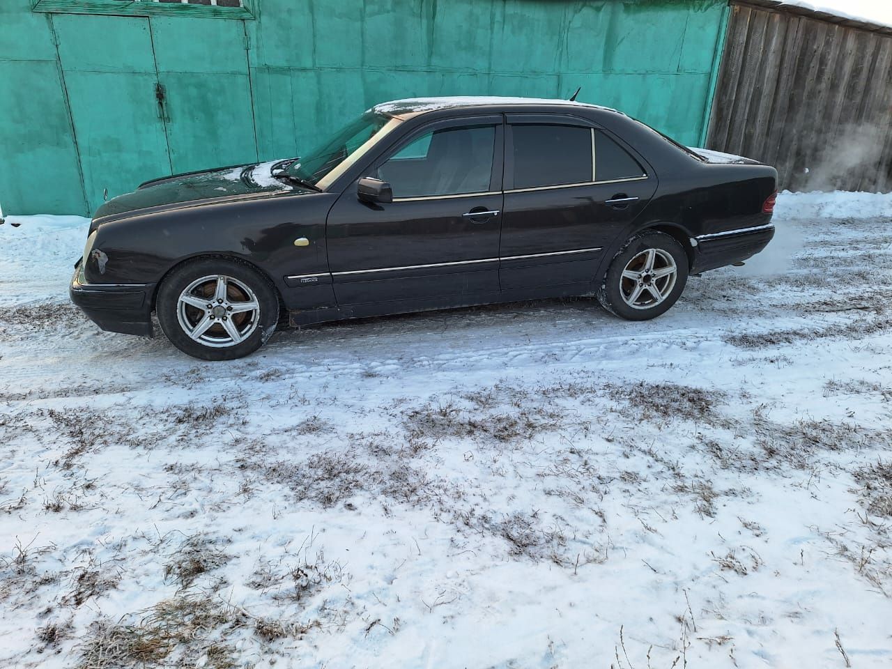 Продам Мерседес,есть торг.