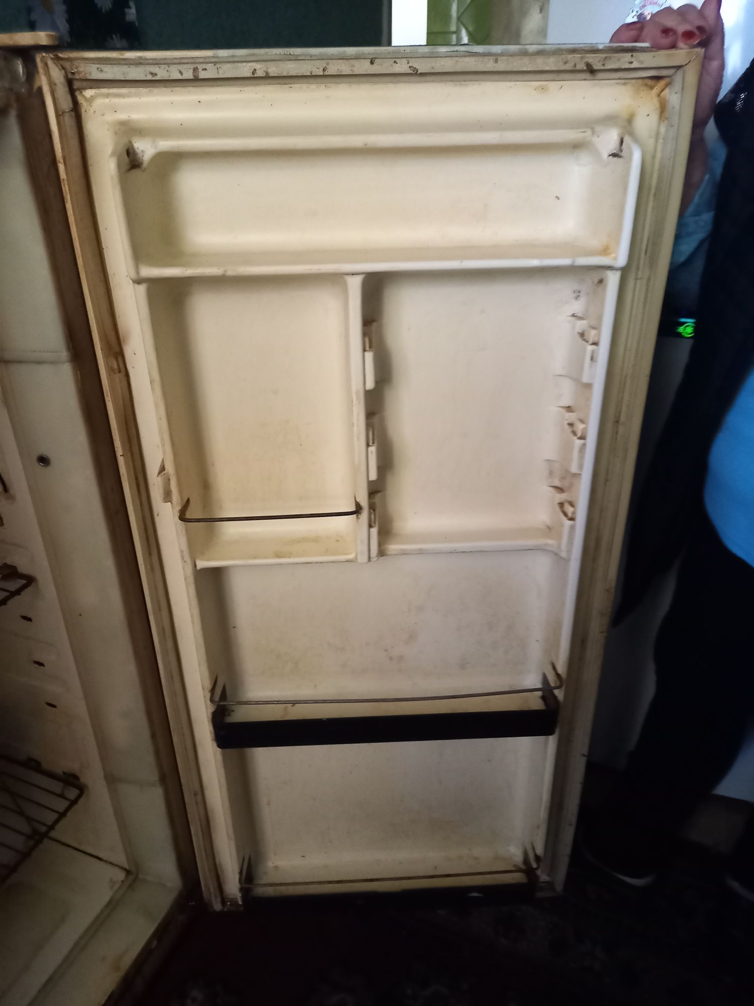 Продаётся халадилник старого образца
