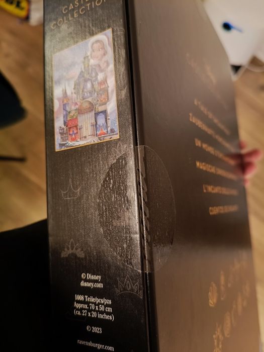 Нов пъзел 1000 части с подарък две книги Замръзналото Кралство