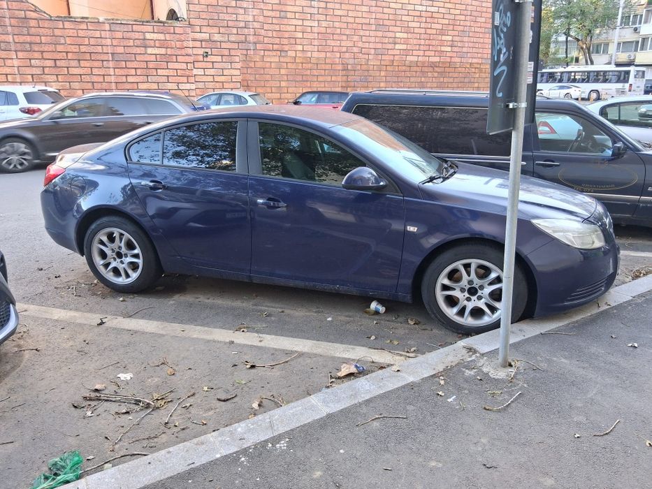 Opel  insignia 1.4limuzina