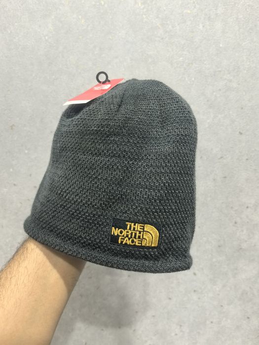 Продам шапку the north face