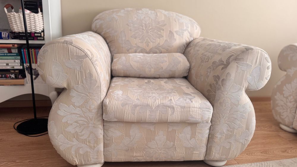 set 2 canapele si fotoliu